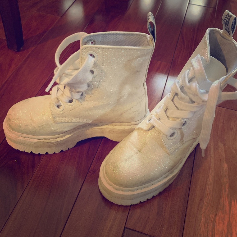 Dr. Martens Molly White Glitter Boots Size 7